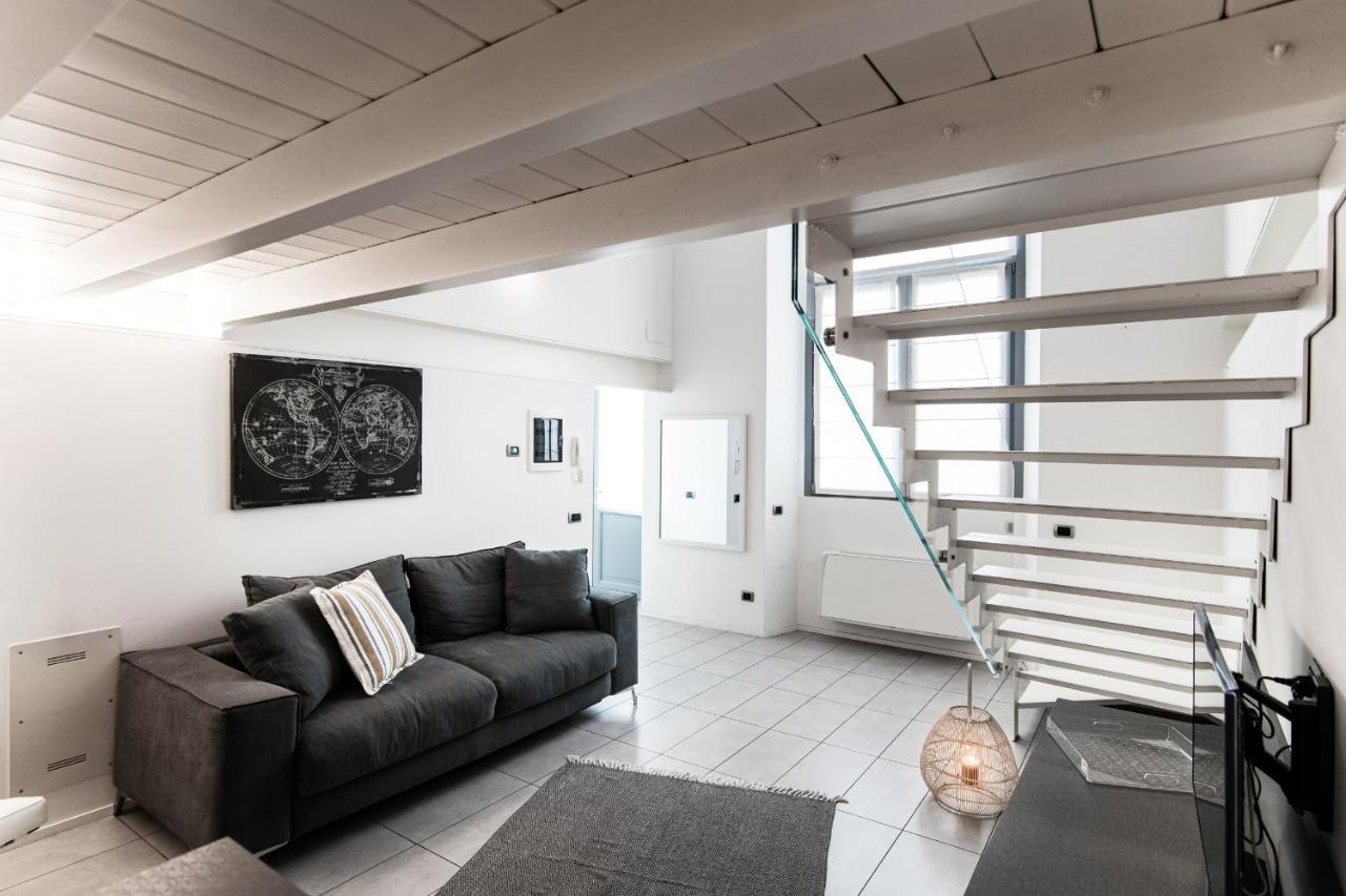 Como City Loft - Bymyhomeincomo Zewnętrze zdjęcie